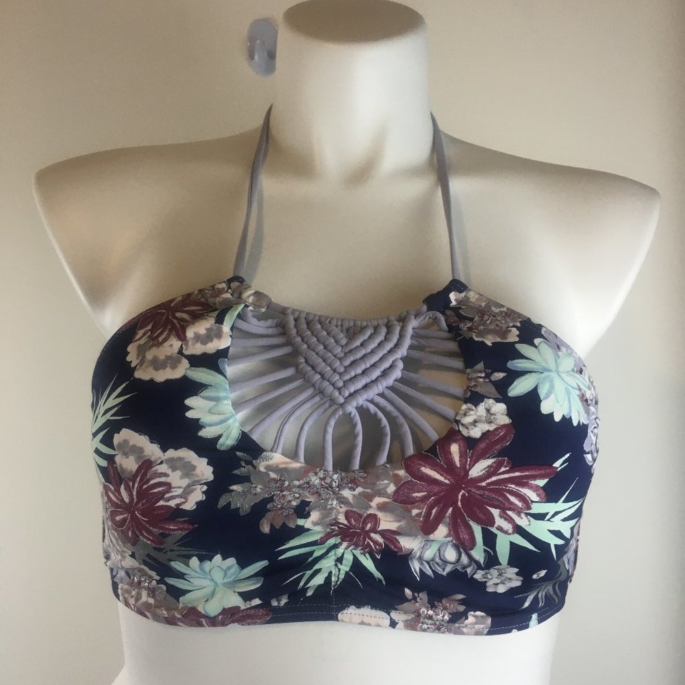 Ambrielle Bikini Top